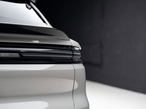 Used 2024 Porsche Cayenne Turbo GT image 28