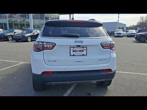 Used 2024 Jeep Compass Limited image 7