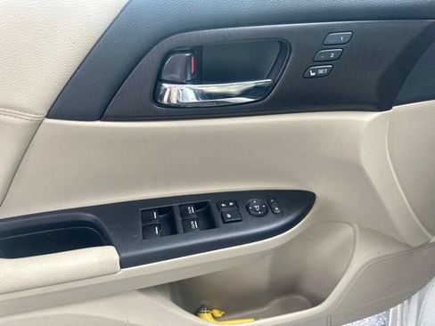 Used 2014 Honda Accord EX-L image 8
