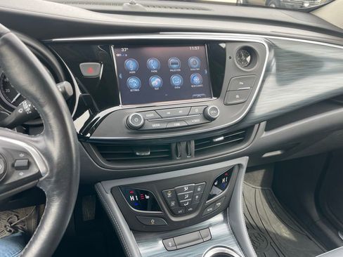 Used 2019 Buick Envision Essence image 10