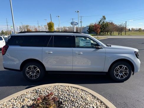 New 2025 Ford Expedition Max Active image 5