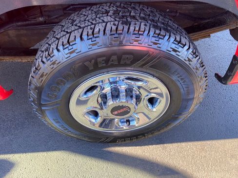 Used 2015 GMC Savana 2500 image 24