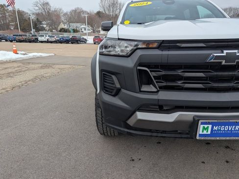Used 2024 Chevrolet Colorado Trail Boss w/ Advanced Trailering Package image 10