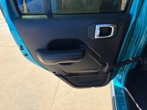 Used 2019 Jeep Wrangler Unlimited Sport AWD/4WD image 15