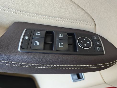 Used 2019 Mercedes-Benz GLE 400 4MATIC image 32