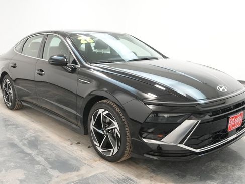 New 2026 Hyundai Sonata SEL image 1