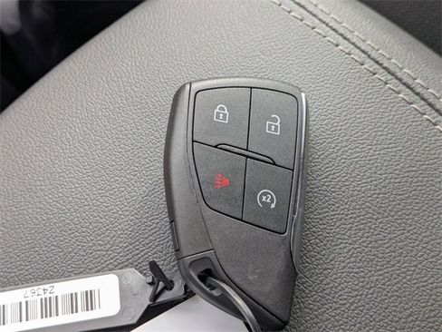 New 2026 GMC Canyon Elevation w/ Convenience Package image 30