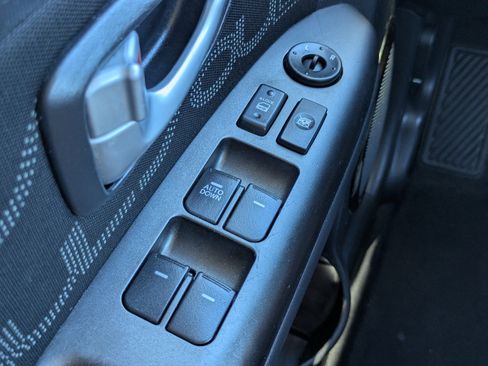 Used 2013 Kia Soul + image 22