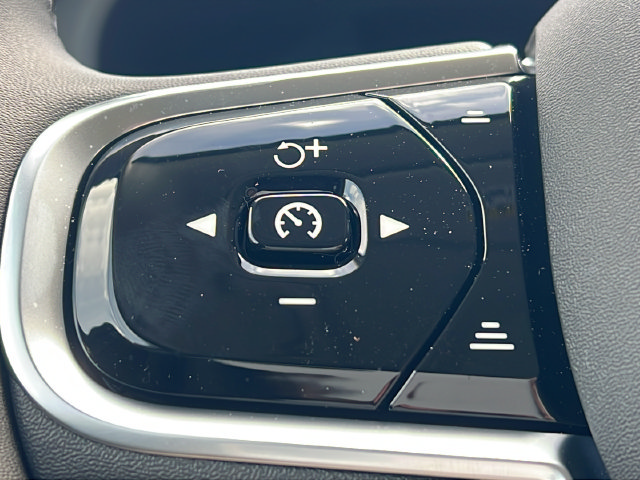 New 2027 Volvo XC60 B5 Ultra AWD/4WD image 24