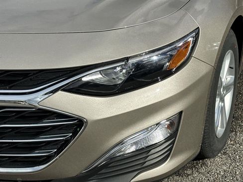 Used 2022 Chevrolet Malibu LS image 9