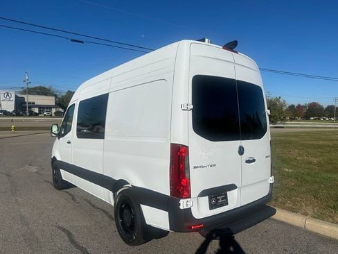 Used 2026 Mercedes-Benz Sprinter 2500 image 3