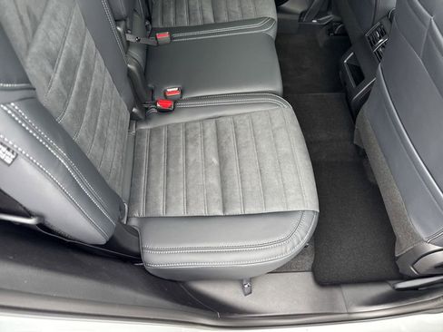 New 2026 Mitsubishi Outlander LE FWD image 27