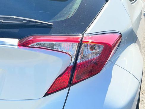 Used 2020 Toyota C-HR LE FWD image 18