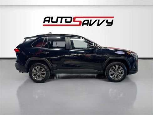 Used 2022 Toyota RAV4 Limited w/ Limited Grade Weather Package image 8