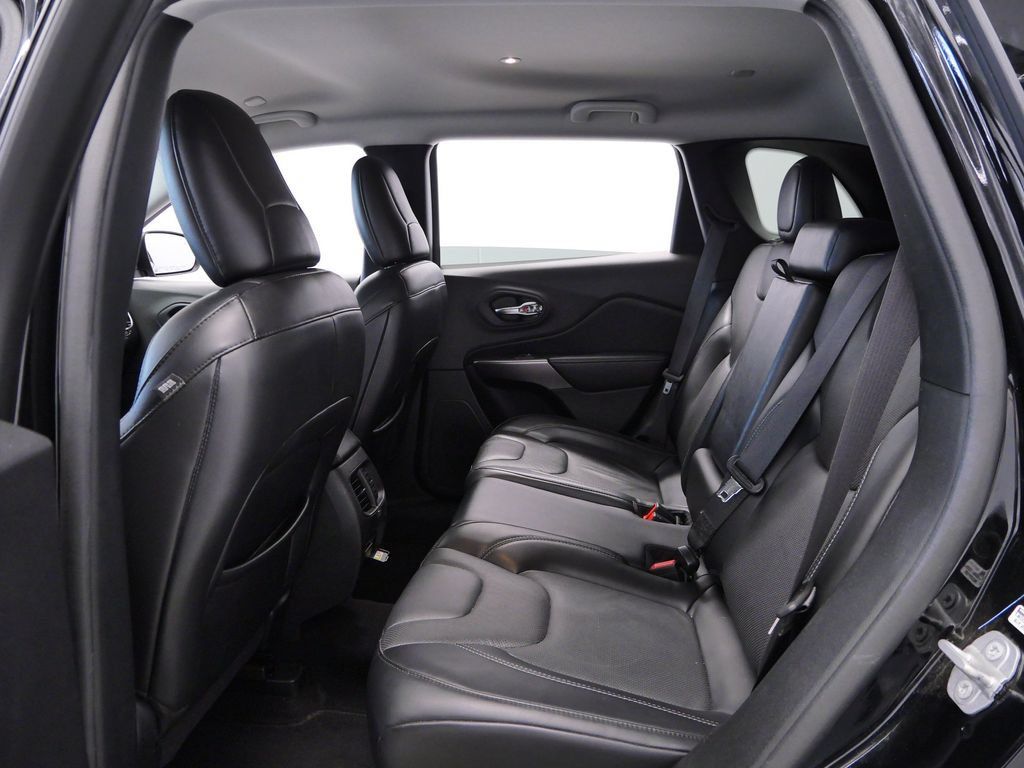 Certified 2020 Jeep Cherokee Limited AWD/4WD image 14