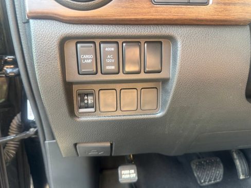 Used 2024 Nissan Titan Platinum Reserve w/ Moonroof Package RWD image 16