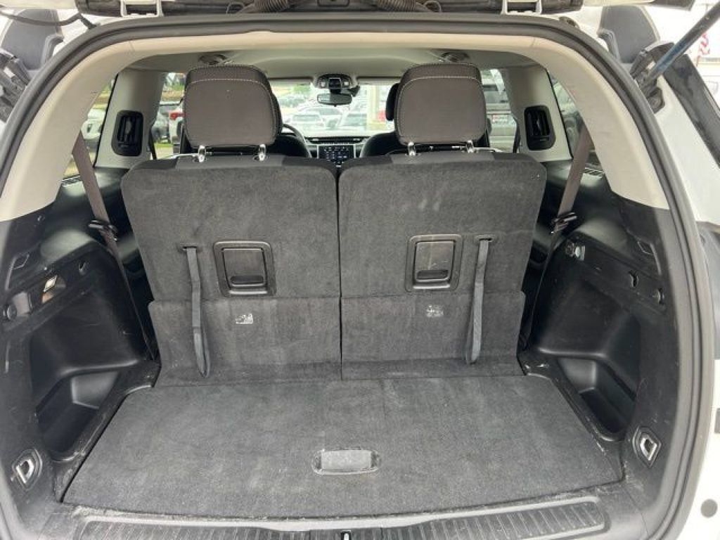 Used 2023 Jeep Grand Cherokee L Laredo AWD/4WD image 14