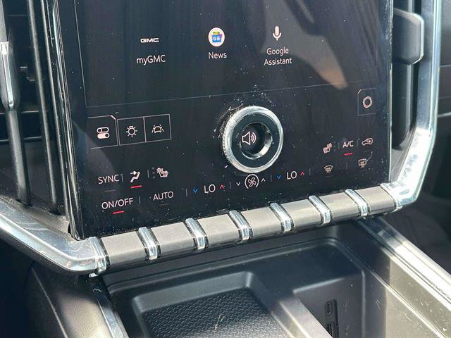 Used 2024 GMC Acadia Elevation FWD image 43
