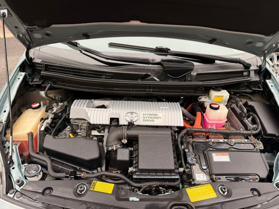 Used 2014 Toyota Prius Three FWD image 19