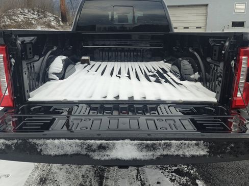 Used 2024 Ford F350 Lariat w/ Camper Package image 5