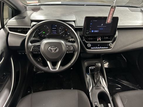 Used 2025 Toyota Corolla SE image 22