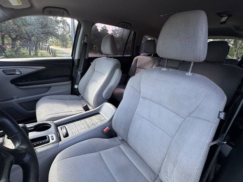 Used 2019 Honda Pilot EX image 37
