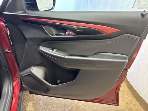 Certified 2025 Chevrolet TrailBlazer RS w/ Convenience Package AWD/4WD image 26