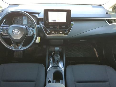 Used 2025 Toyota Corolla LE image 14