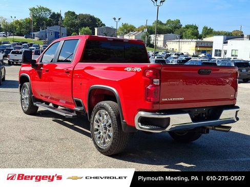 Used 2026 Chevrolet Silverado 2500 LT w/ Leather Package AWD/4WD image 5