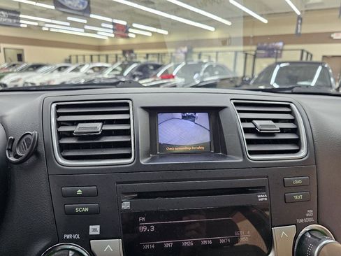 Used 2012 Toyota Highlander Limited FWD image 34
