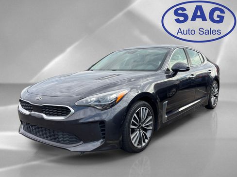 Used 2019 Kia Stinger Premium RWD image 5