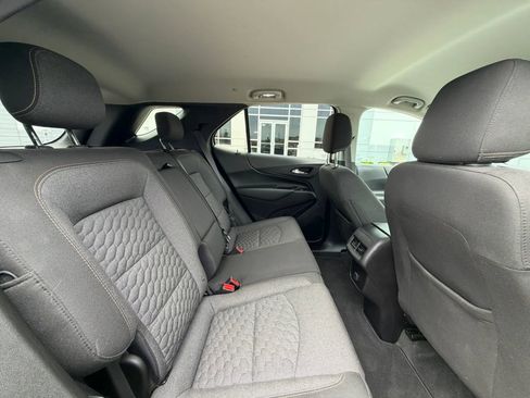 Used 2018 Chevrolet Equinox LT FWD image 20
