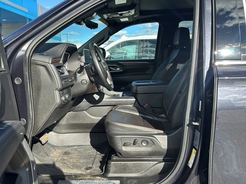 Used 2024 Chevrolet Tahoe High Country image 12