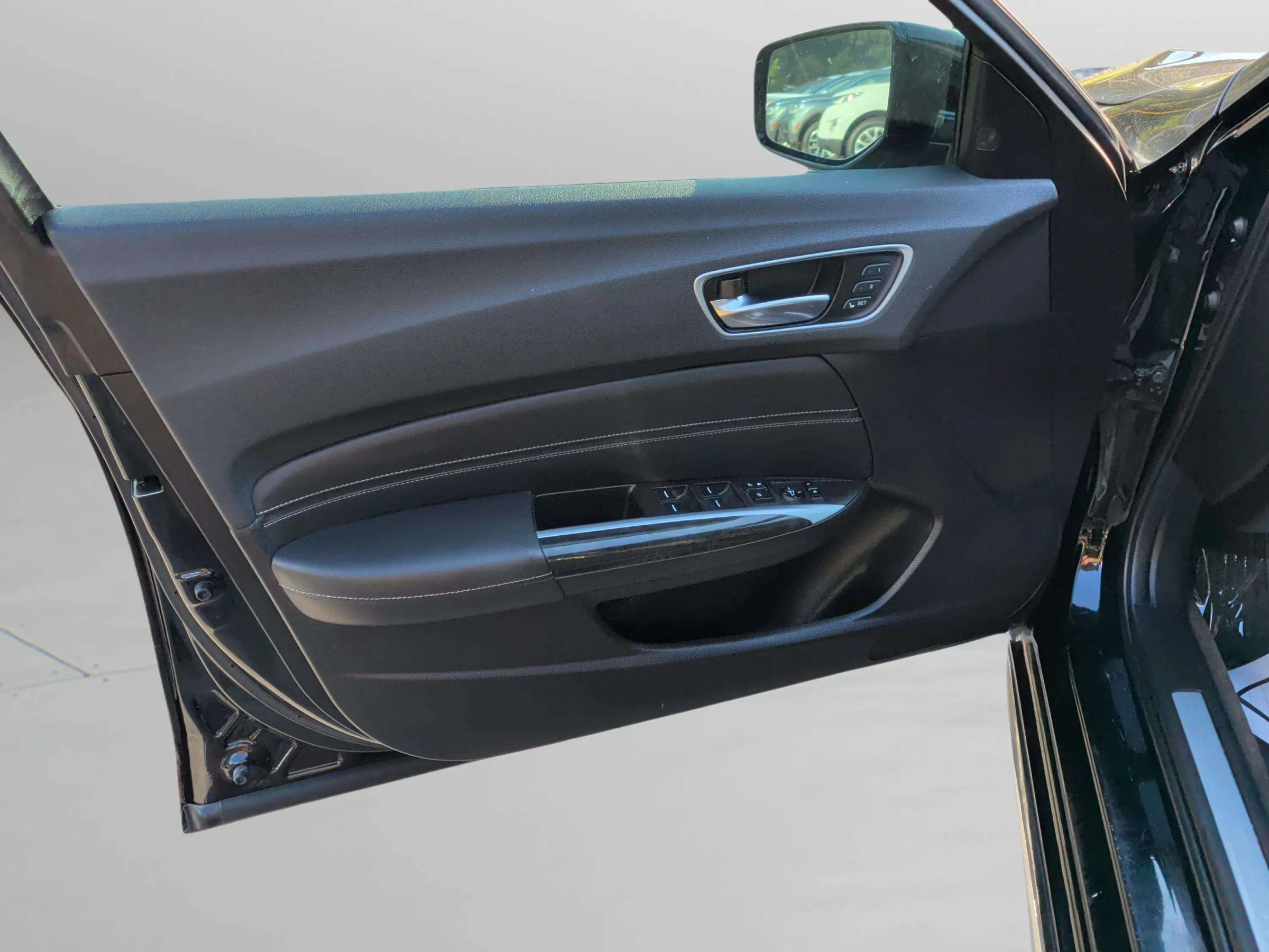 Used 2019 Acura TLX w/ Technology Package FWD image 36