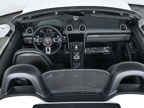 Used 2021 Porsche 718 Boxster Spyder RWD image 27