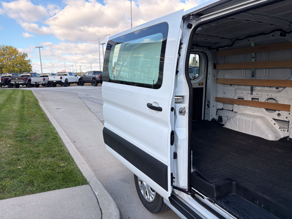 Used 2025 Ford Transit 250 Low Roof w/ Exterior Upgrade Package RWD image 15