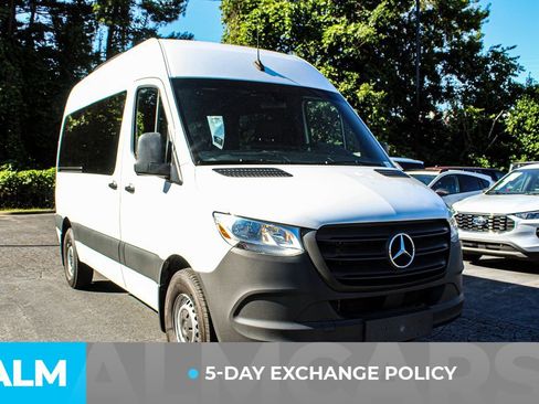 Used 2024 Mercedes-Benz Sprinter 2500 image 4