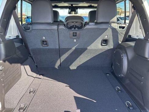 New 2026 Jeep Wrangler Unlimited Sahara AWD/4WD image 11