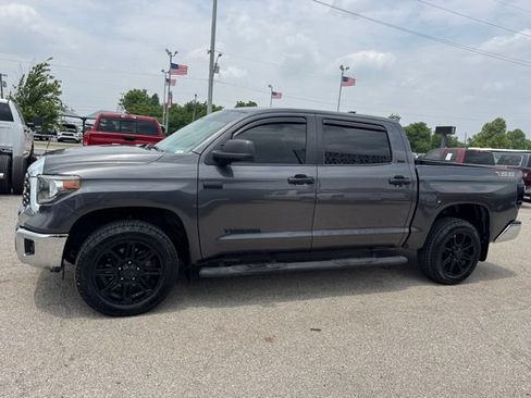 Used 2020 Toyota Tundra SR5 w/ SR5 Leather Package AWD/4WD image 3