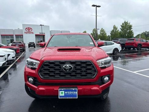 Certified 2021 Toyota Tacoma TRD Sport w/ Technology Package AWD/4WD image 2