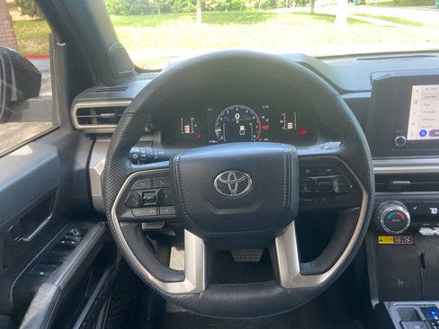 Used 2024 Toyota Tacoma SR5 AWD/4WD image 19
