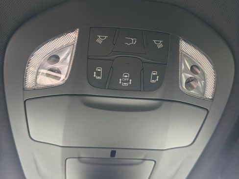 New 2026 Chrysler Pacifica Select w/ S Appearance Package FWD image 29