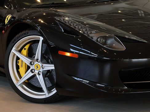 Used 2011 Ferrari 458 Italia Coupe RWD image 4