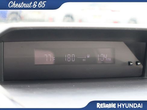 Used 2019 Subaru Crosstrek 2.0i w/ Eyesight System image 32