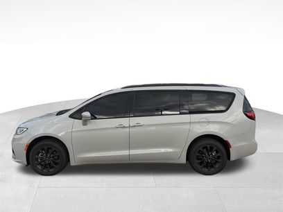 Used 2021 Chrysler Pacifica Touring-L w/ S Appearance Package