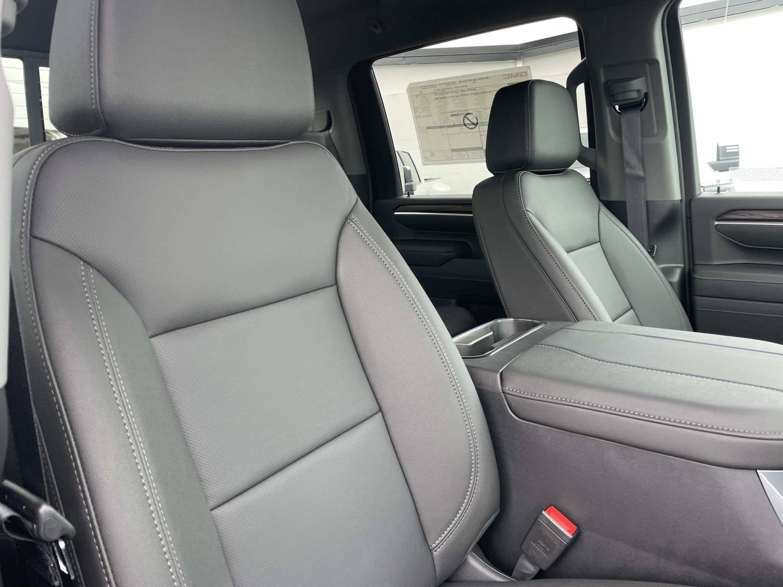 New 2026 GMC Sierra 2500 SLT w/ SLT Premium Package AWD/4WD image 28