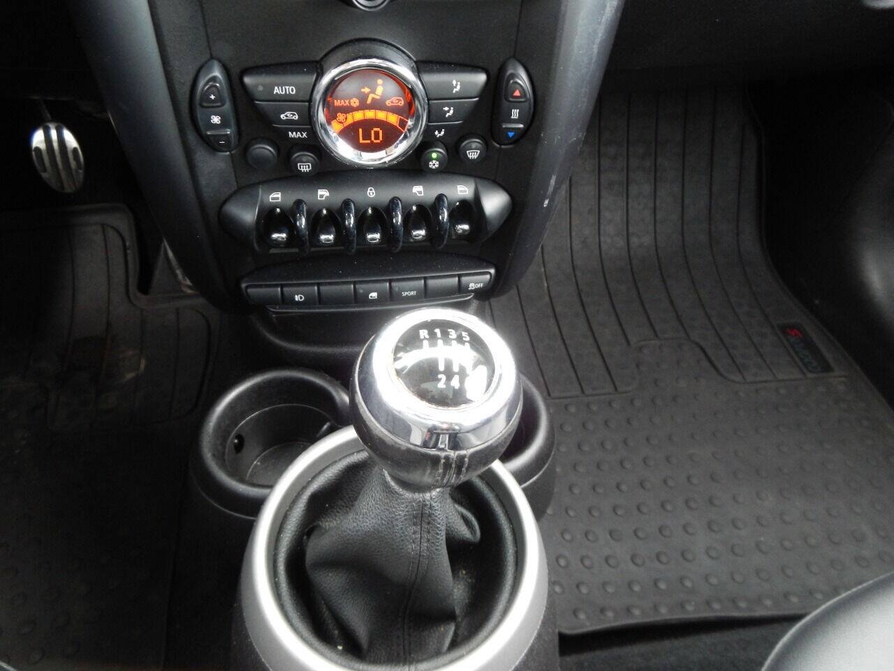 Used 2011 MINI Cooper Countryman S FWD image 3