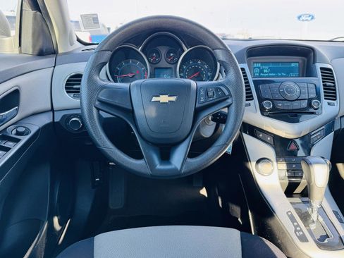 Used 2012 Chevrolet Cruze LS w/ Connectivity Package image 7