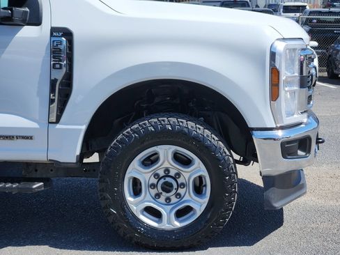 Used 2025 Ford F250 XLT AWD/4WD image 7