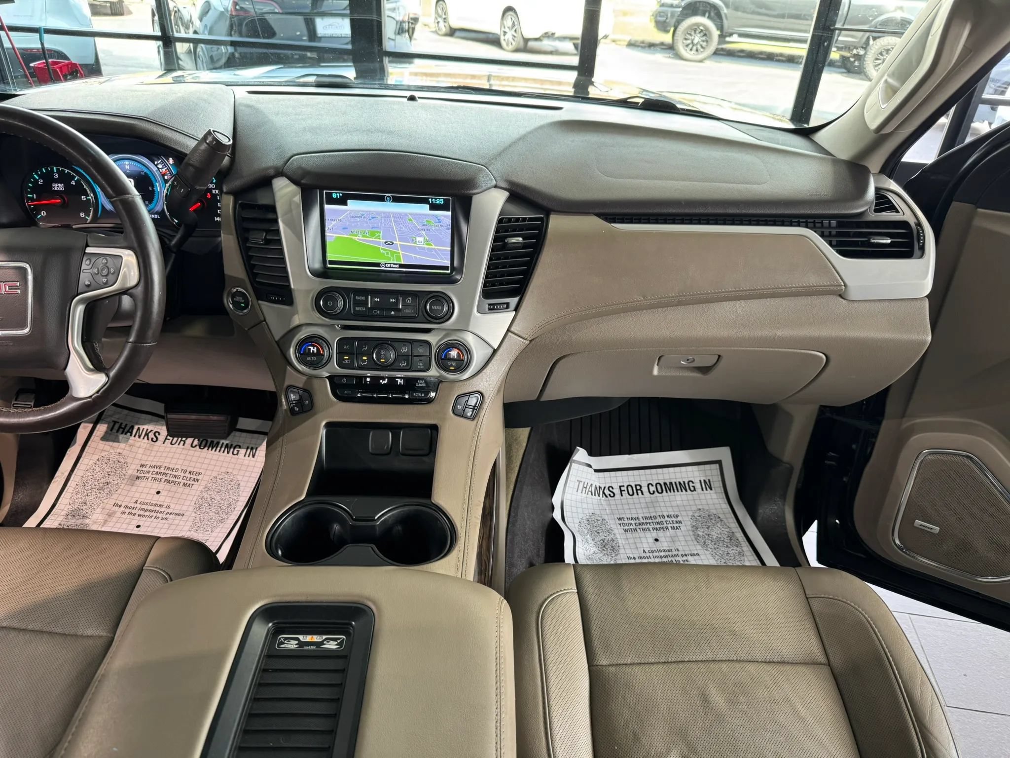 Used 2017 GMC Yukon SLT AWD/4WD image 22